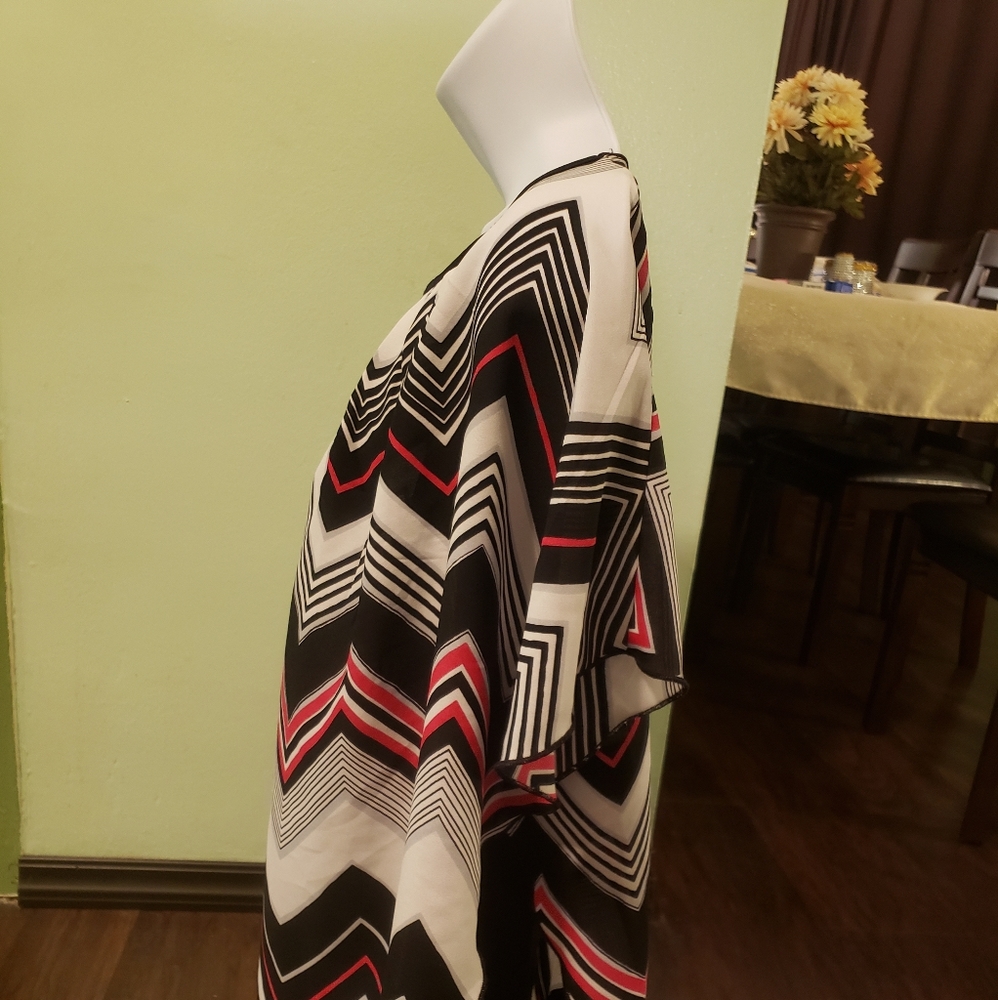 Blouse - Picture 2 of 2